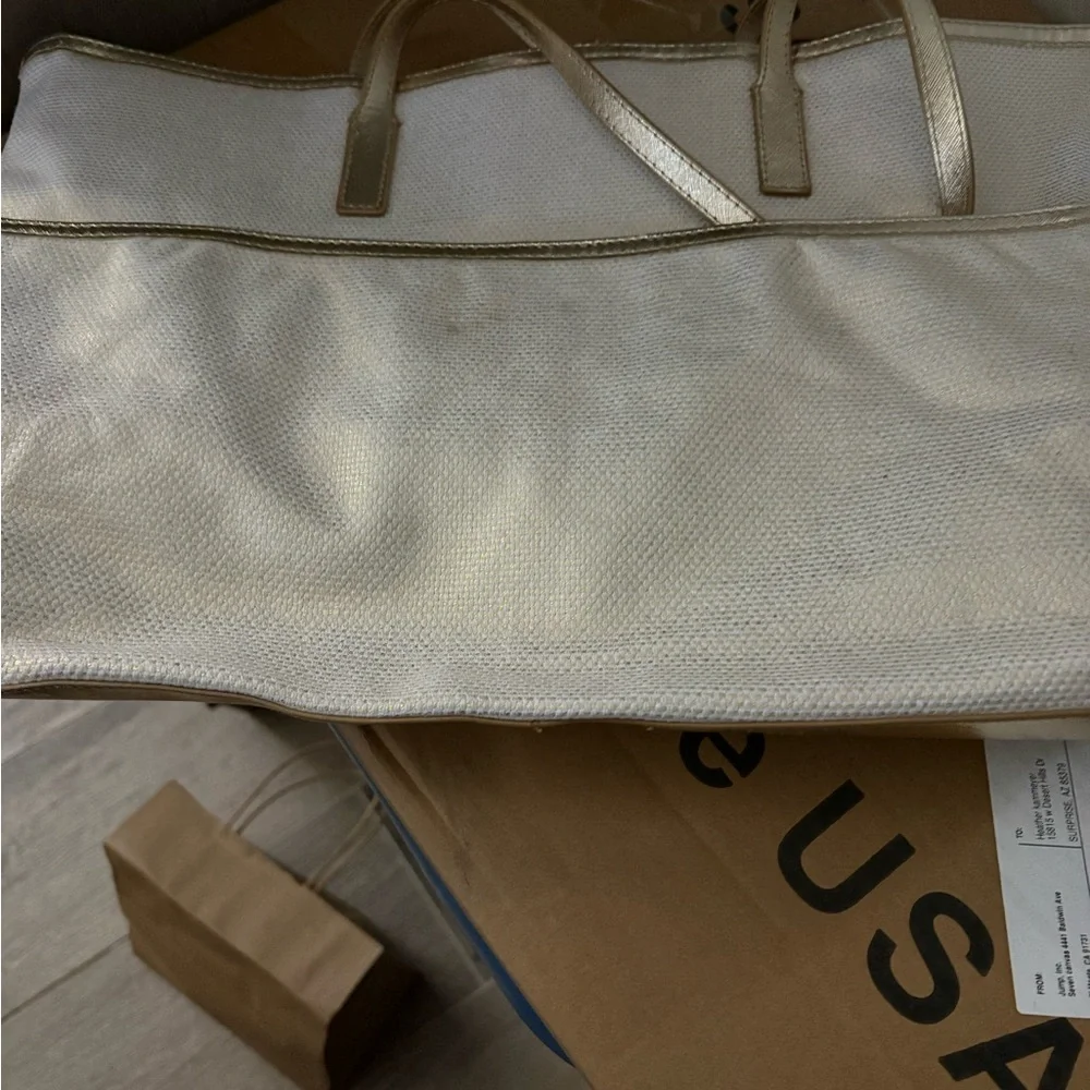 MICHAEL Michael Kors Cream and Gold Tote Bag - Picture 4 of 5